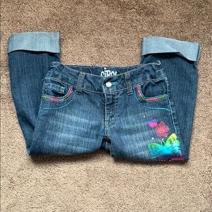 Kids capri jeans.